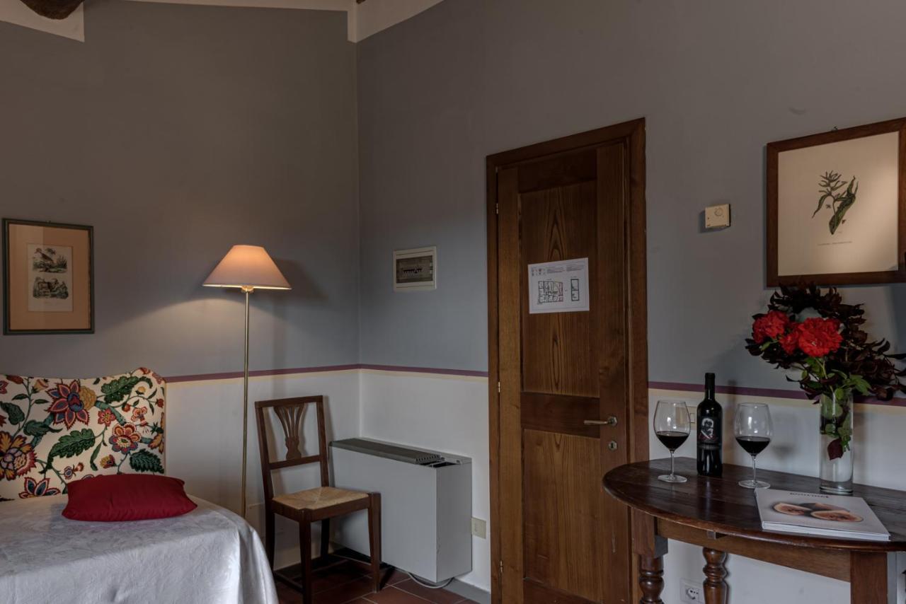 Tenuta Il Corno Agriturismo ซานกัสชาโน อิน วัลดีเปซา ภายนอก รูปภาพ