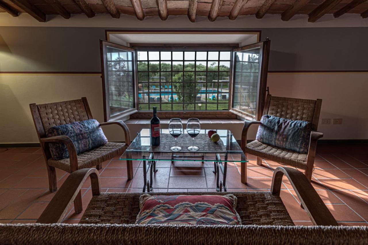 Tenuta Il Corno Agriturismo ซานกัสชาโน อิน วัลดีเปซา ภายนอก รูปภาพ