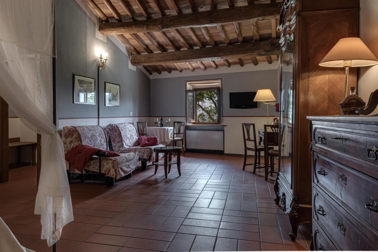 Tenuta Il Corno Agriturismo ซานกัสชาโน อิน วัลดีเปซา ภายนอก รูปภาพ