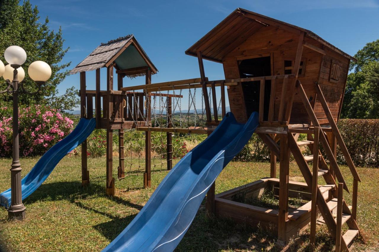 Tenuta Il Corno Agriturismo ซานกัสชาโน อิน วัลดีเปซา ภายนอก รูปภาพ