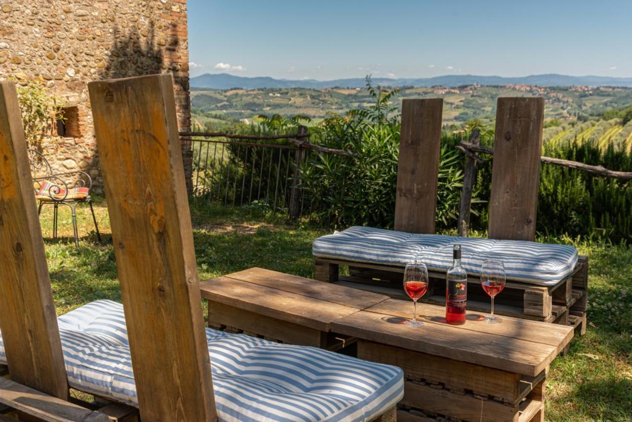 Tenuta Il Corno Agriturismo ซานกัสชาโน อิน วัลดีเปซา ภายนอก รูปภาพ